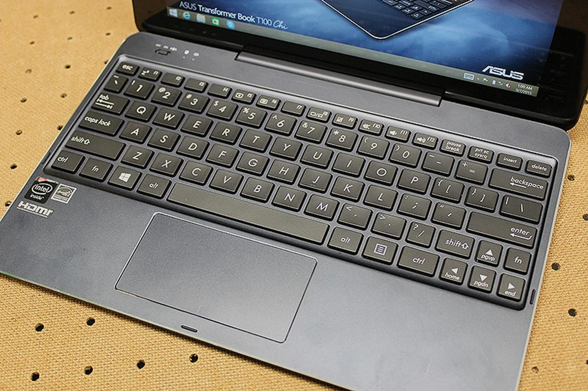 The keyboard is slightly cramped, but still usable. The trackpad is also responsive. Our only gripe with it is that it needs to be charged from time to time as it doesn't draw power from the tablet display.