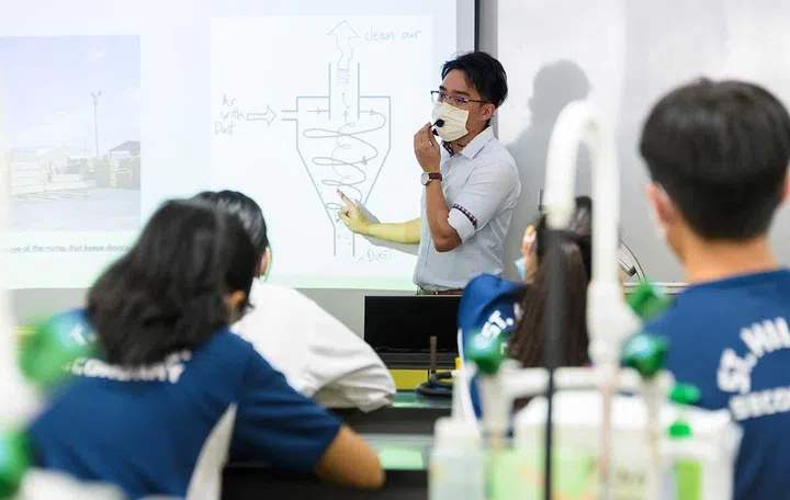 Another effort by the James Dyson Foundation includes secondary school outreach. (Image source: James Dyson Foundation)