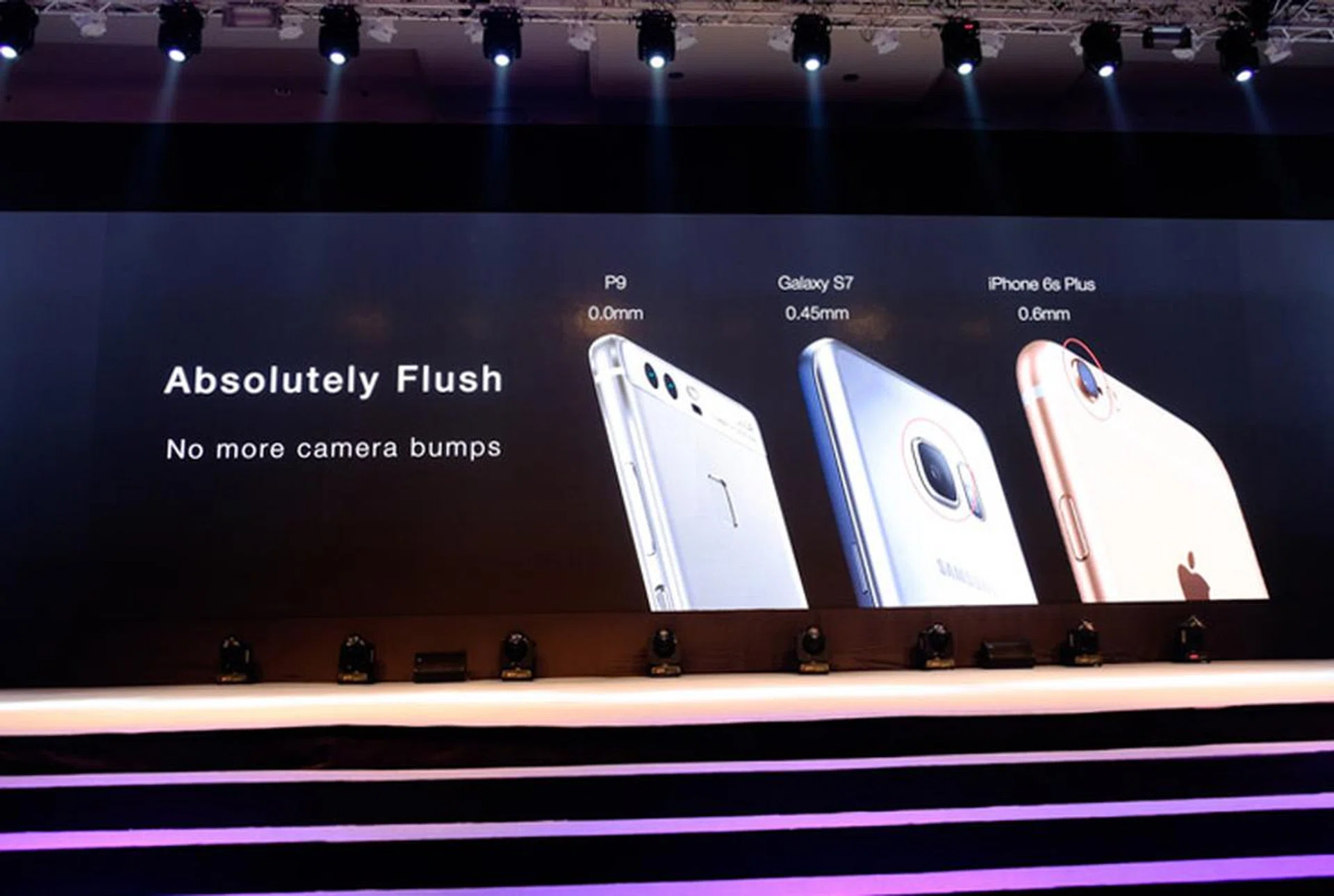 No camera bumps on the P9! 