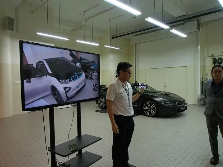 BMW demonstrates the AR-based Visualizer app.