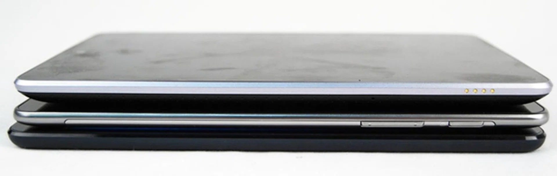 The Apple iPad Mini (bottom) is the thinnest tablet at 7.2mm while the Samsung Galaxy Tab 7.7 (middle) measures a hairline thicker at 7.89mm, The Google Nexus 7 (top) is chunky at 10.45mm. Check out the close-up shots below for further scrutiny. 