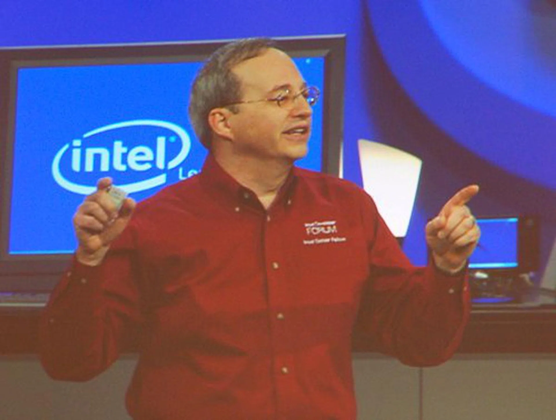Justin Rattner describing Intel's new Core microarchitecture during his opening keynote at IDF Spring 2006 in San Francisco.