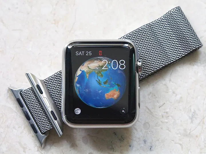 The quick strap change system is like magic and shows Apple's attention to detail.