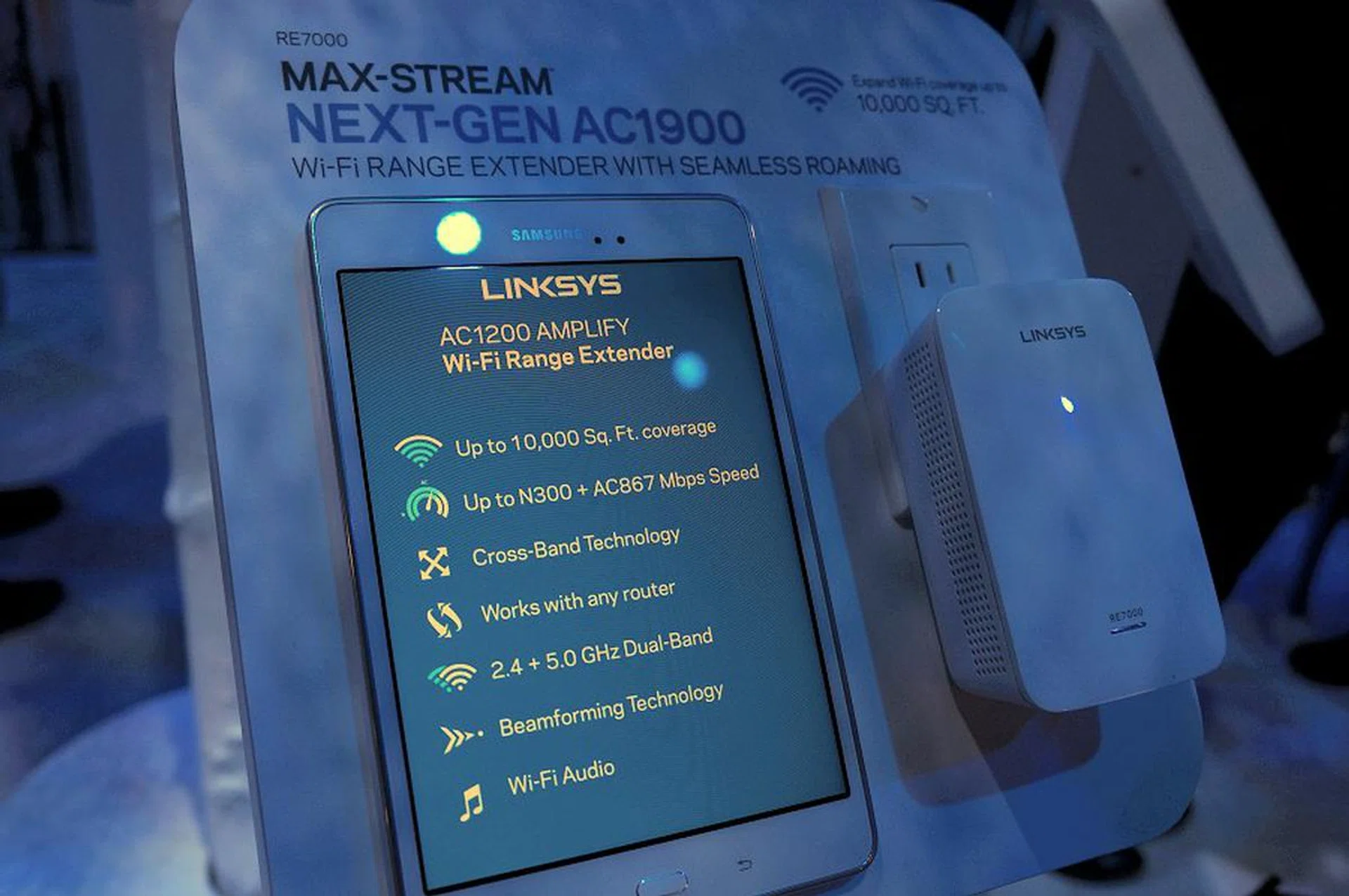 They’ve also got a brand new AC1900 class Wi-Fi extender.