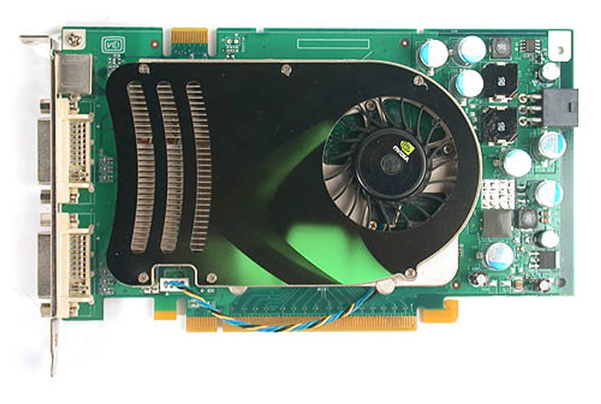 Although our sample had nothing to indicate that this is a Foxconn product instead of a generic NVIDIA GeForce 8600 GTS, expect the final retail edition to adorn the Foxconn decal like what we've seen in their GeForce 8800 series. That's about all the differentiation most vendors can afford time with this extremely fast evolving market.