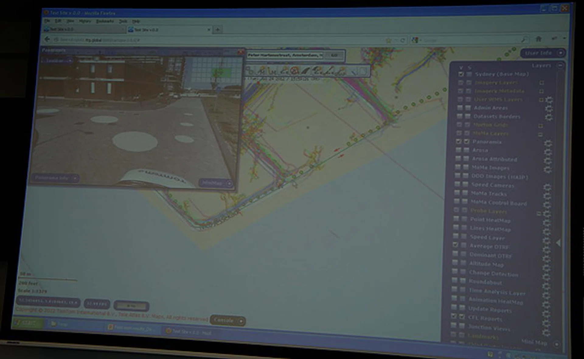 Cartopia is the tool TomTom uses to make edits to its master maps. As you can see, photos taken from the mobile mapping vehicle has already been uploaded to the main server and shows up on Cartopia as notes that mapping experts can later refer to to make changes.