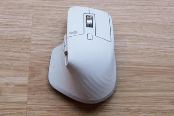 The new MX Master 3S features quieter mouse buttons and a more sensitive sensor. 