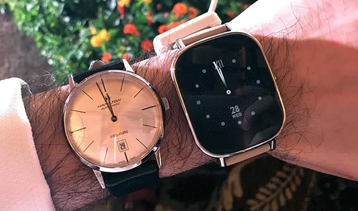 The smaller 1.43-inch "Wren" Zen Watch 2 is a better fit for users with more modestly sized wrists.