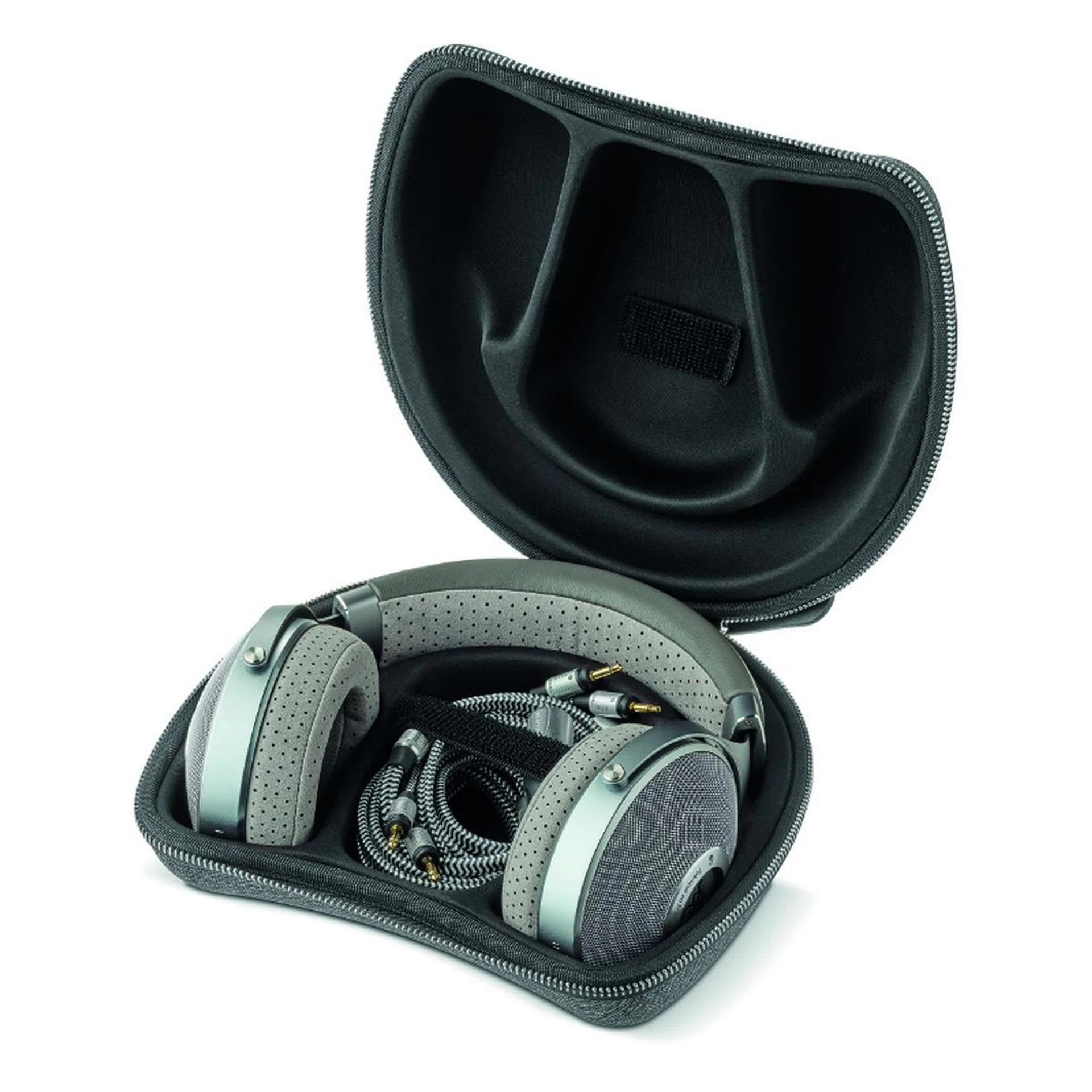 The Clear is exceptionally well accessorized. It comes with a nice carrying case and all the cables one would need. (Image source: Focal)
