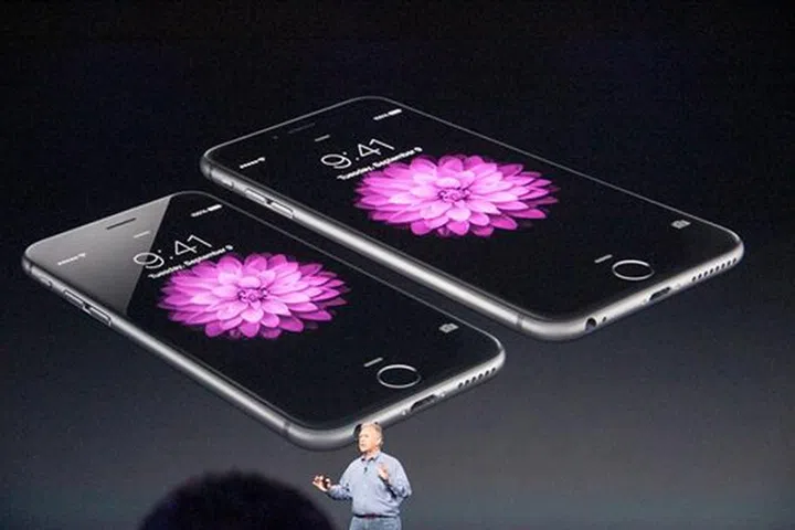 The iPhone 6 has curved edges, similar to the iPad Air and iPad Mini.