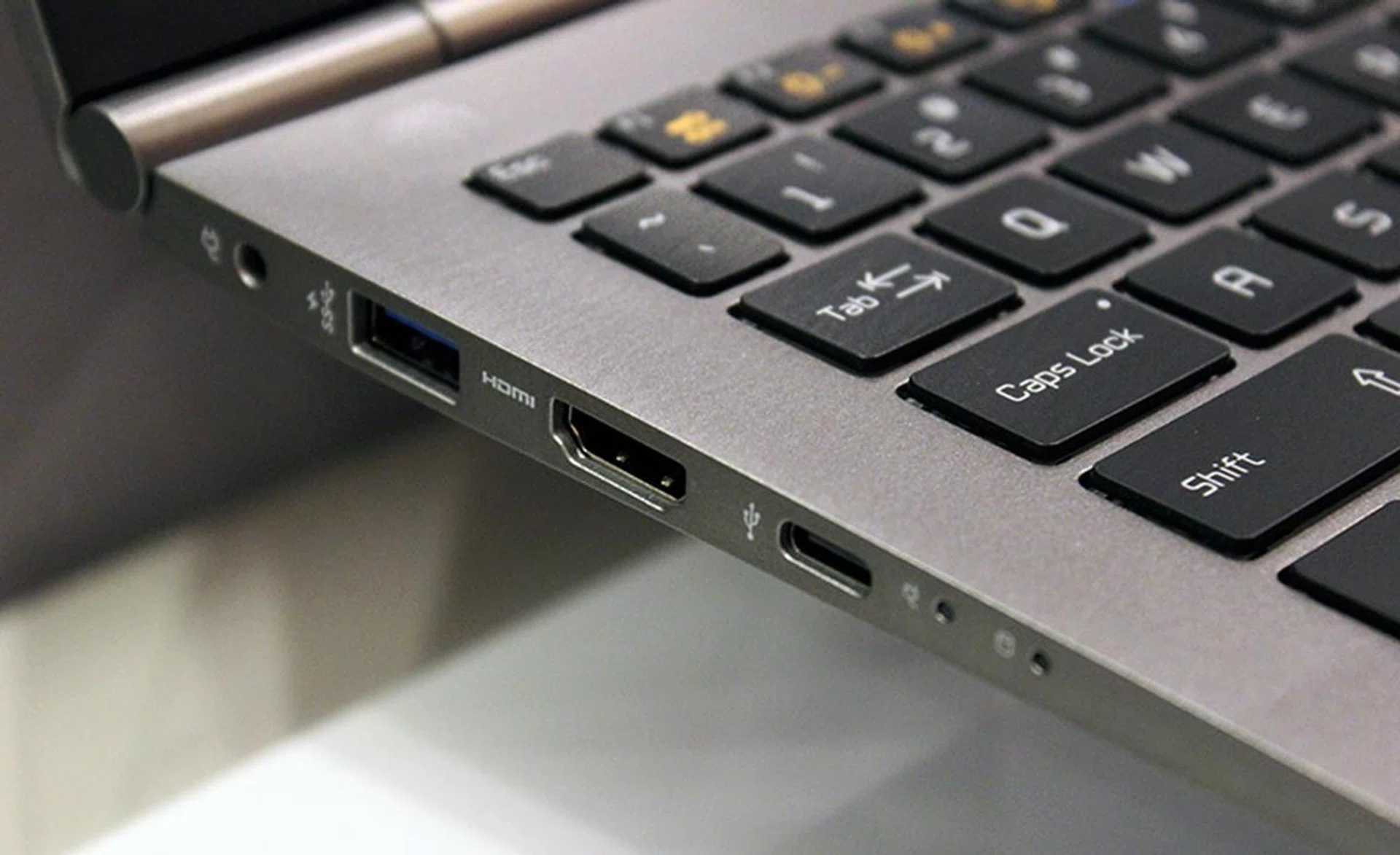 The gram 15 features two USB 3.0 ports, a single USB 2.0 port, and even a full-size HDMI port.