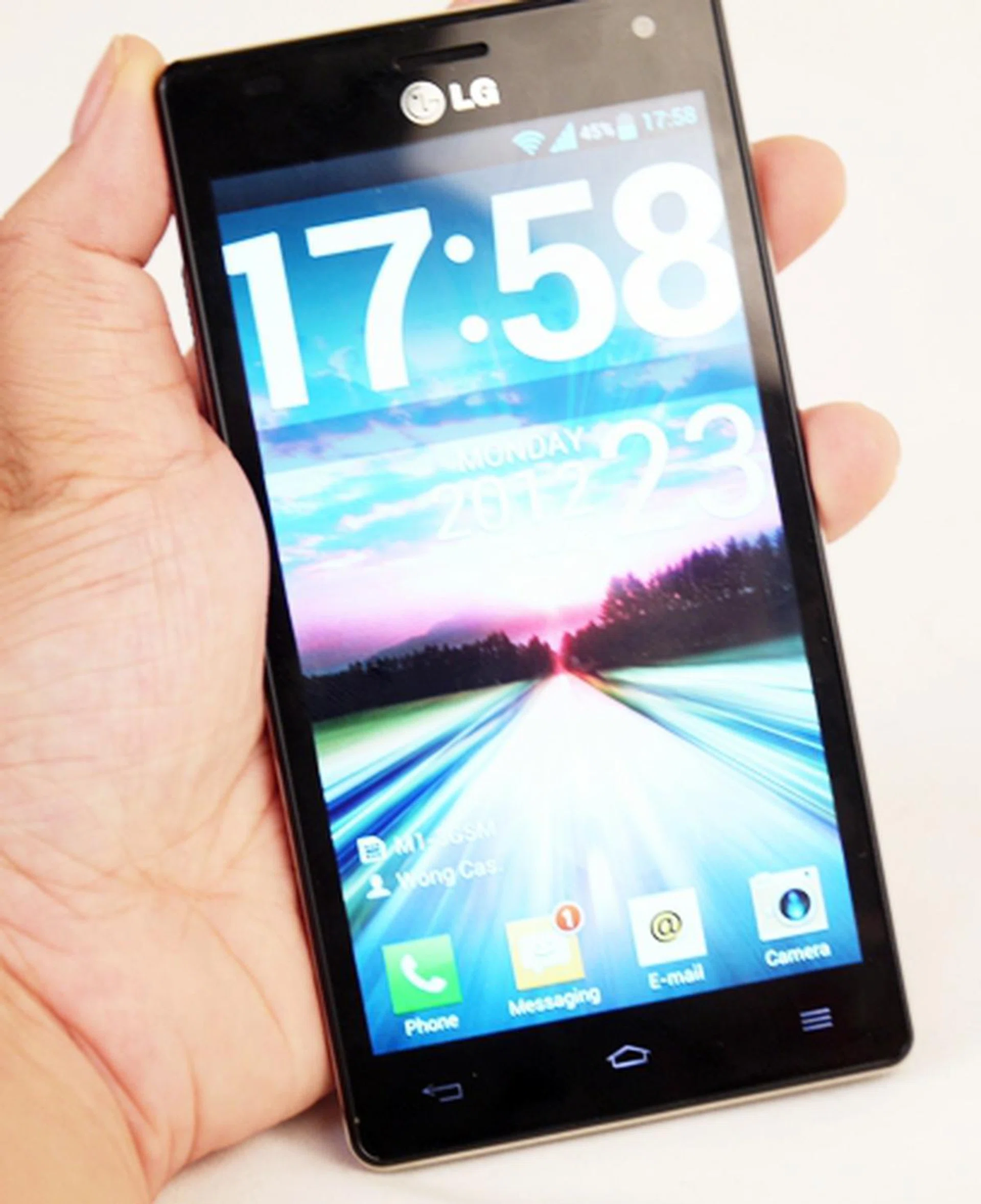 Presenting to you, the most affordable quad-core phone in town - LG Optimus 4X HD.