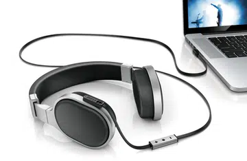 KEF enters the mass consumer headphone game with the M500.