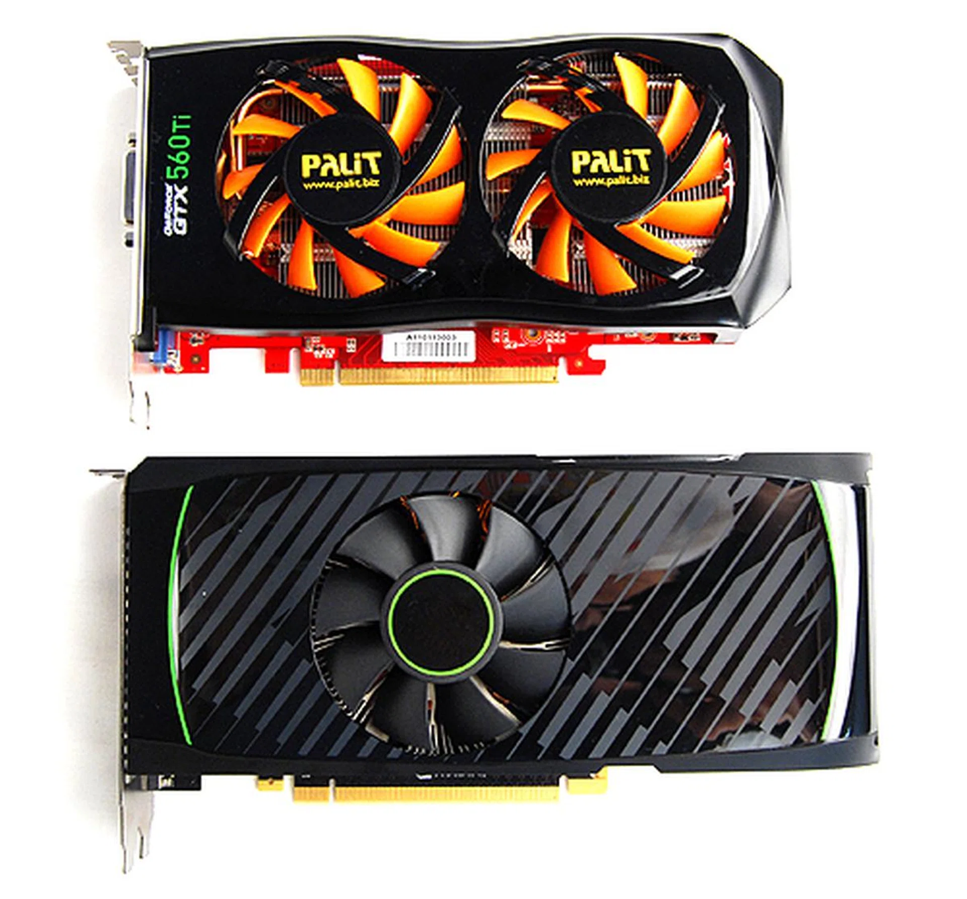 The Palit card is slightly more compact, thanks to its redesigned custom PCB layout.