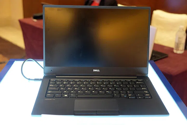 Dell Latitude 13 7000