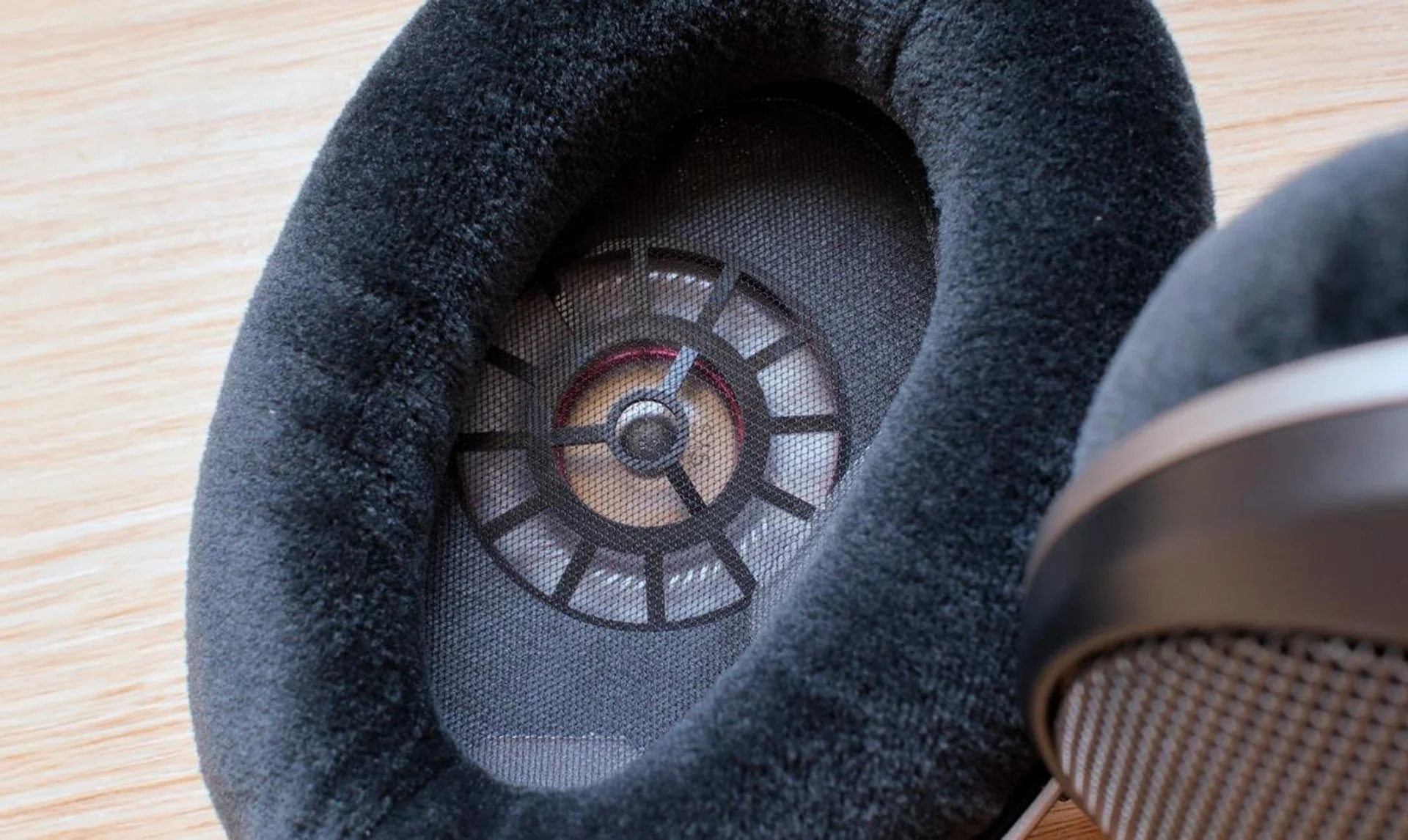 The HD 550's 38mm drivers are made in Sennheiser's Tullamore facility in Ireland. Photo: HWZ