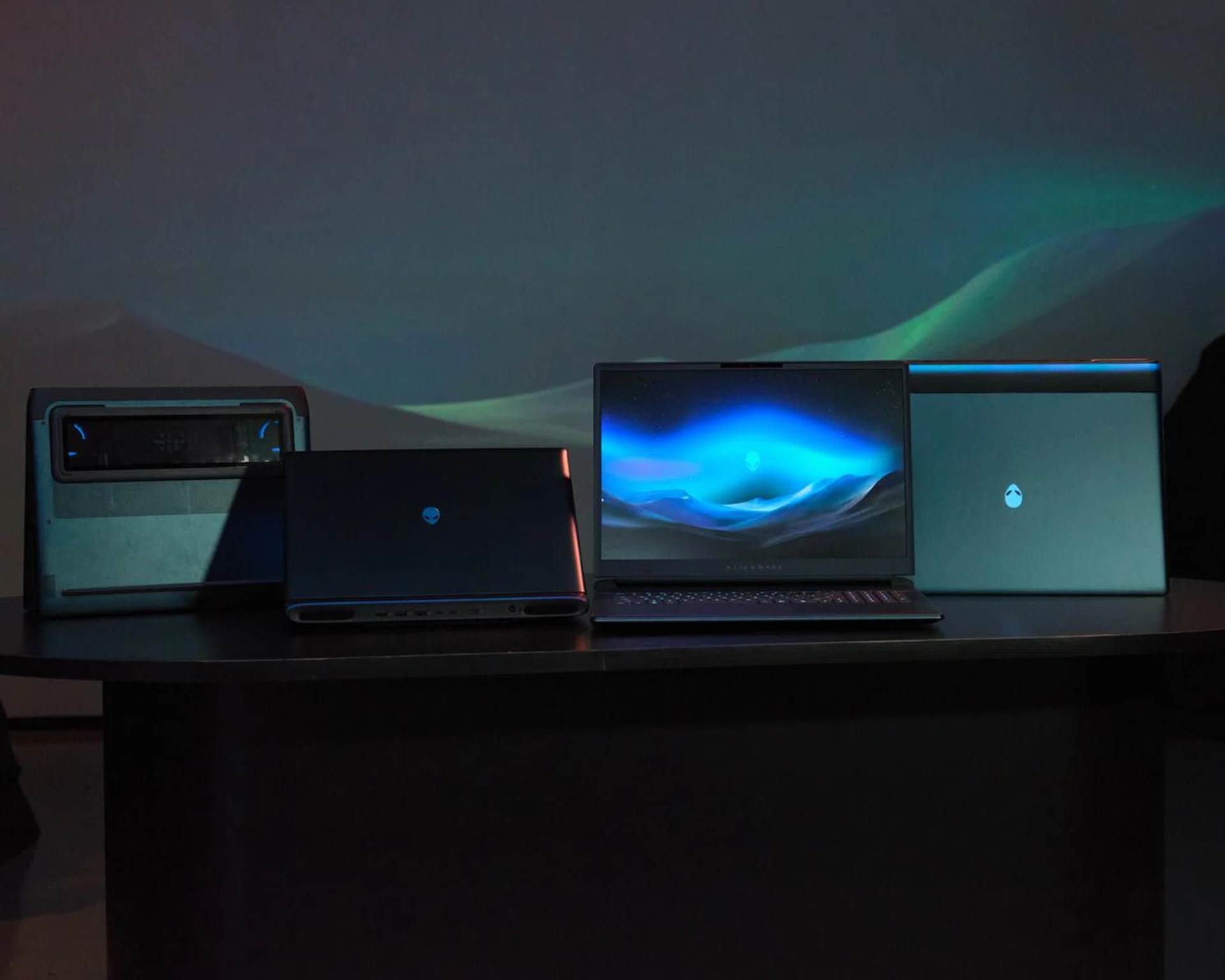 Alienware Area-51 laptops (2025). Photo: Dell.