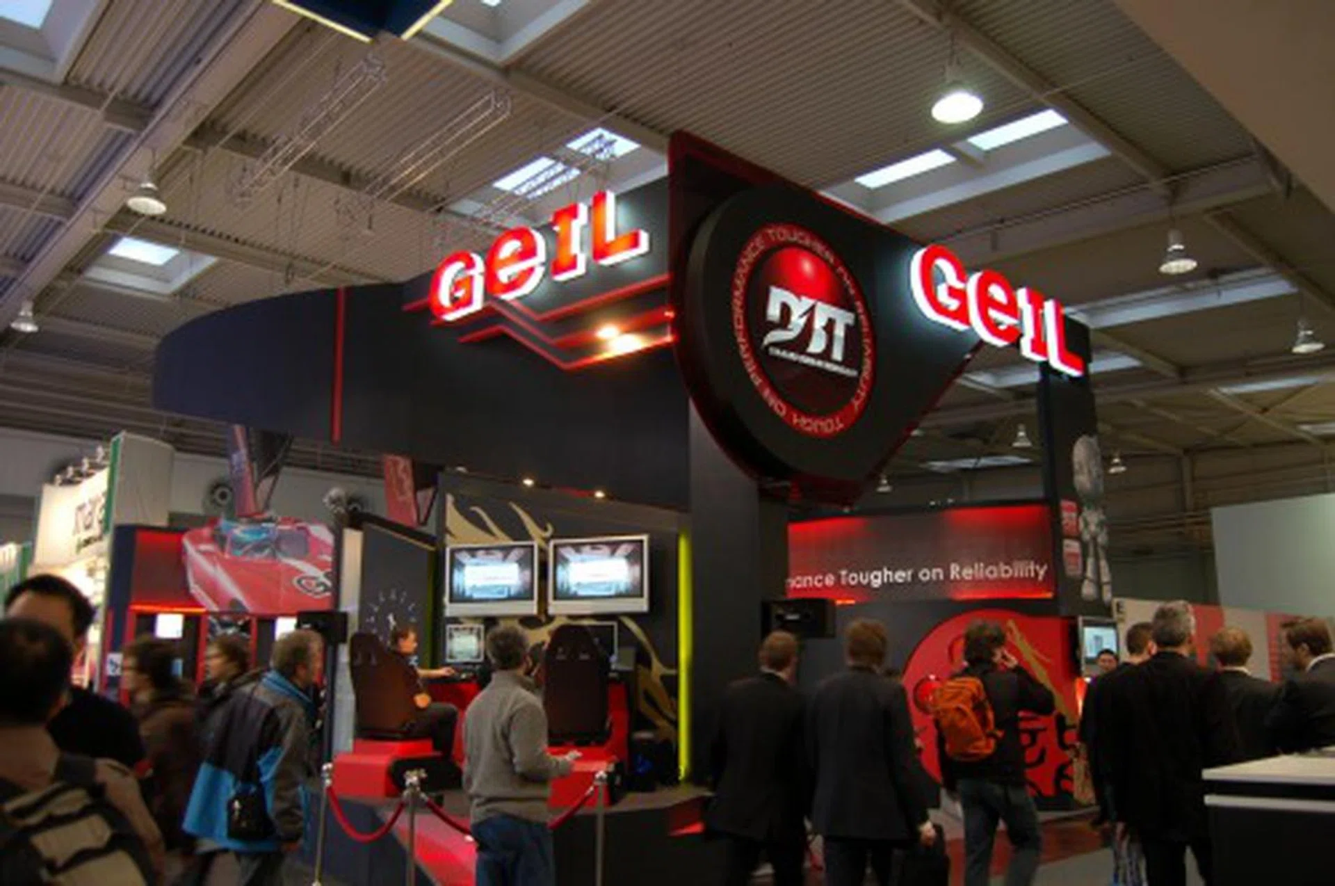  Geil's Booth. Though memory is their specialty, there wasn't anything really new to note but we did catch other cool stuff.  