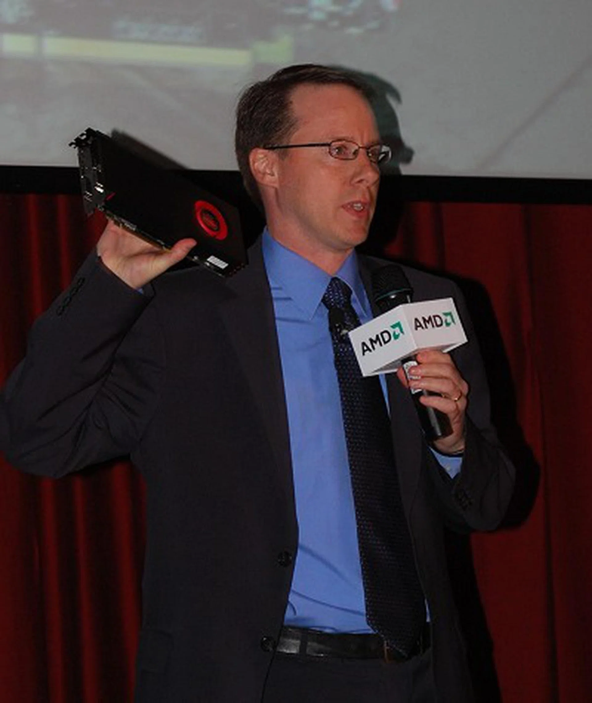 Matt Skynner, Corporate VP and GM for AMD Graphics Division showing off the new Radeon HD 6870. Stay tuned for more info on HardwareZone on the 22nd October when it goes official.