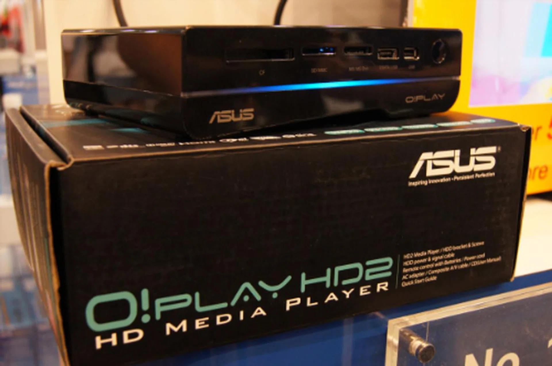 The ASUS O! Play HD2 USB 3.0 Media Player is based around a 3.5-inch internal HDD that comes with NAS support for iTunes, Samba, FTP and BT download. Priced at $229 with both free HDMI and USB 3.0 cable. If you don't need USB 3.0 but instead want built-in wireless support, there's the O! Play  Air for $209.