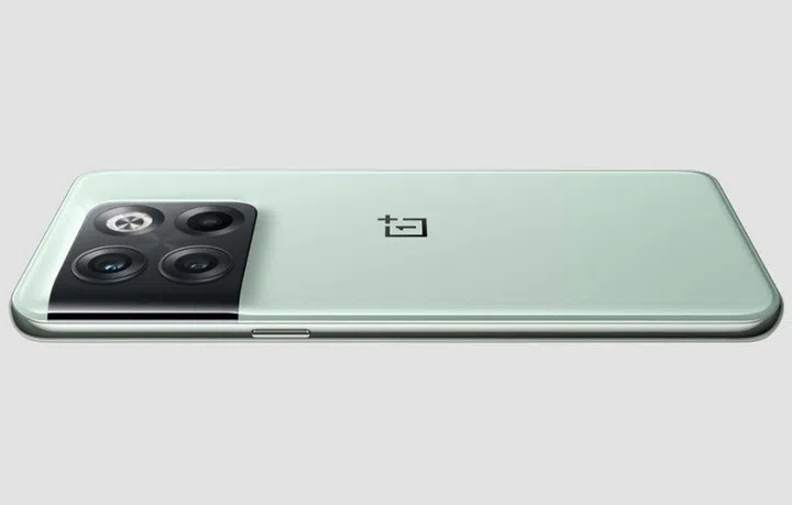 The OnePlus 10T in green. <br>Image source: OnePlus