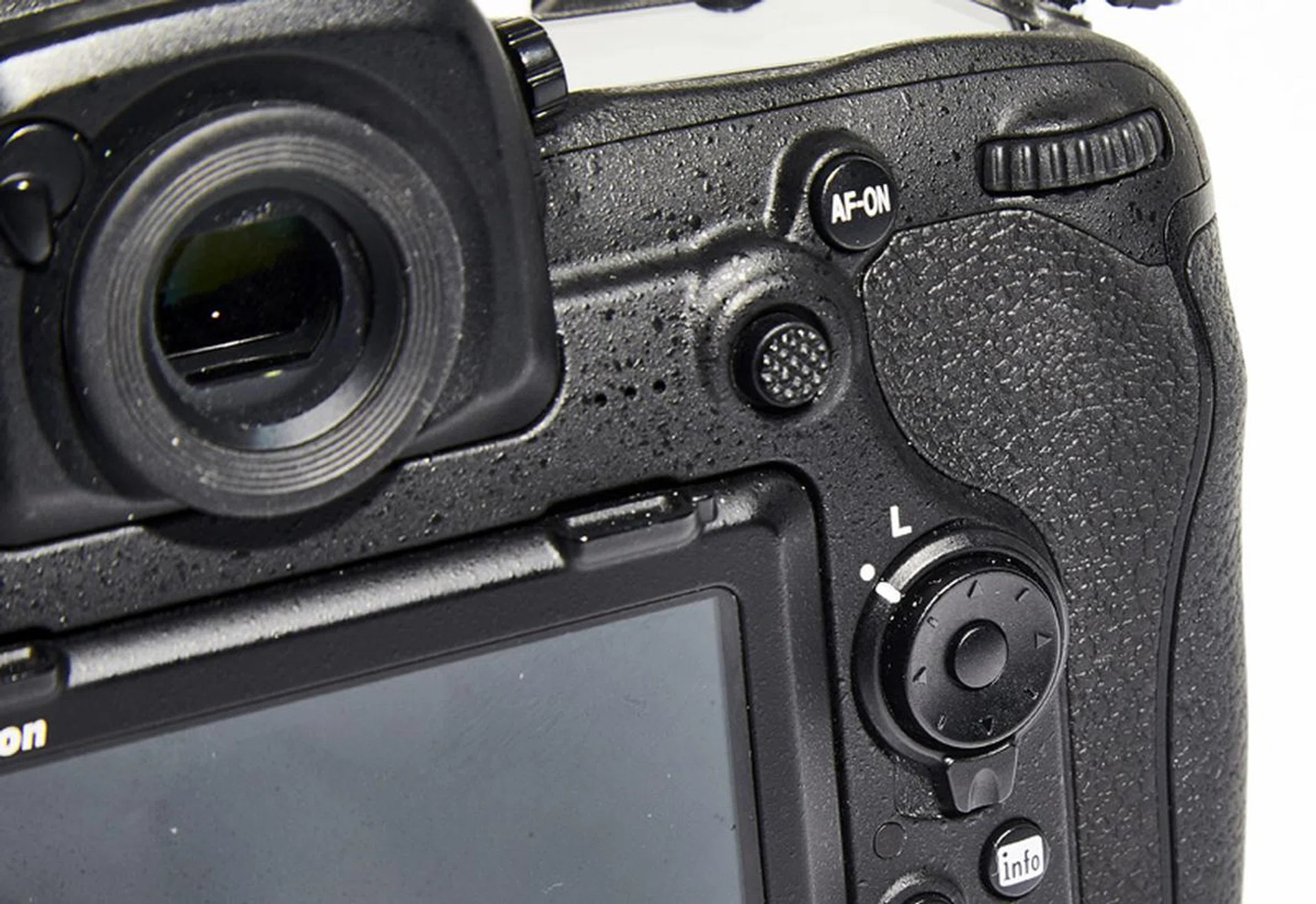 Nikon's focus lever is a little too stiff.