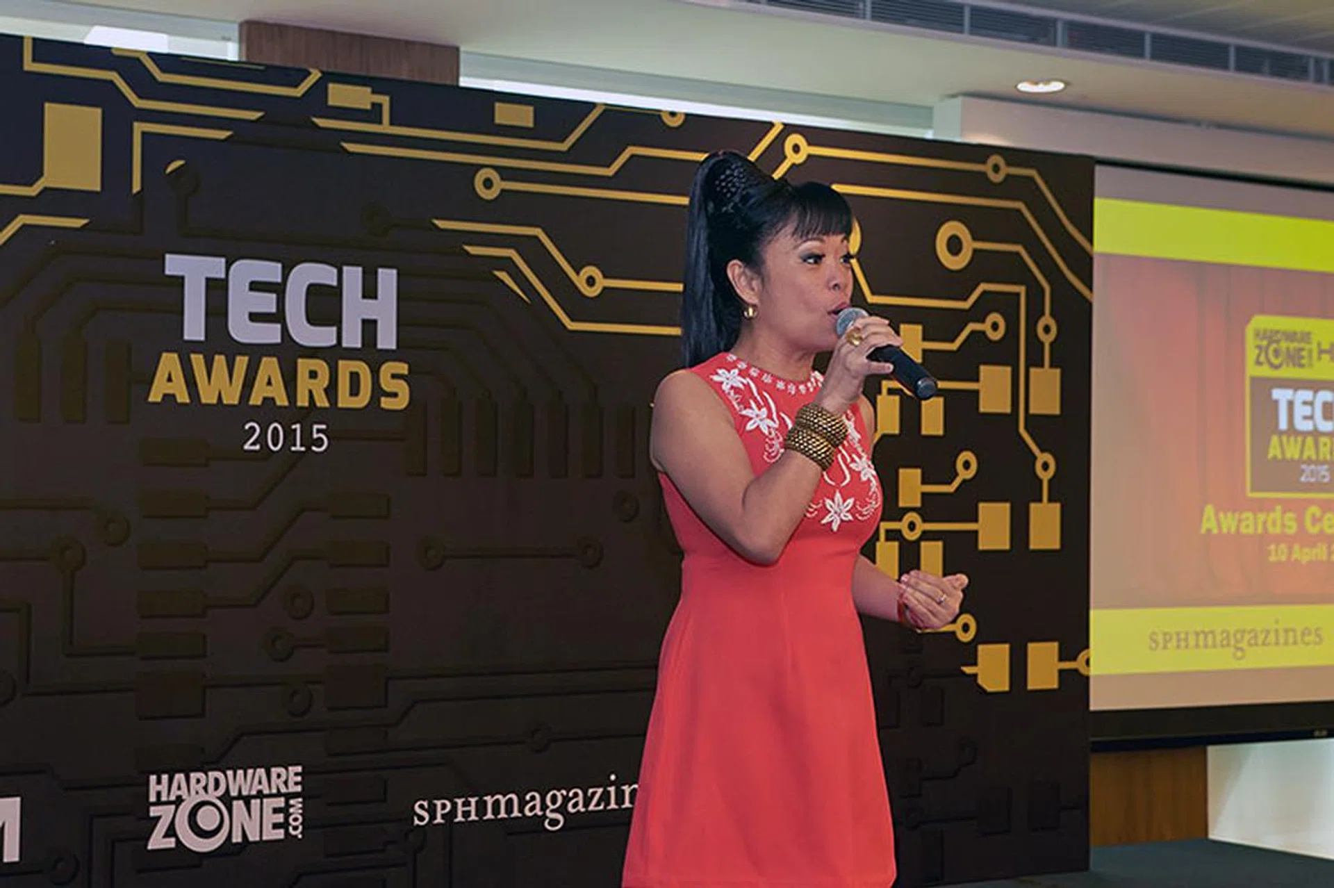 Our emcee this year is Ms. Pam Oei. Yes, the same Pam Oei who is part of popular cabaret trio Dim Sum Dollies.
