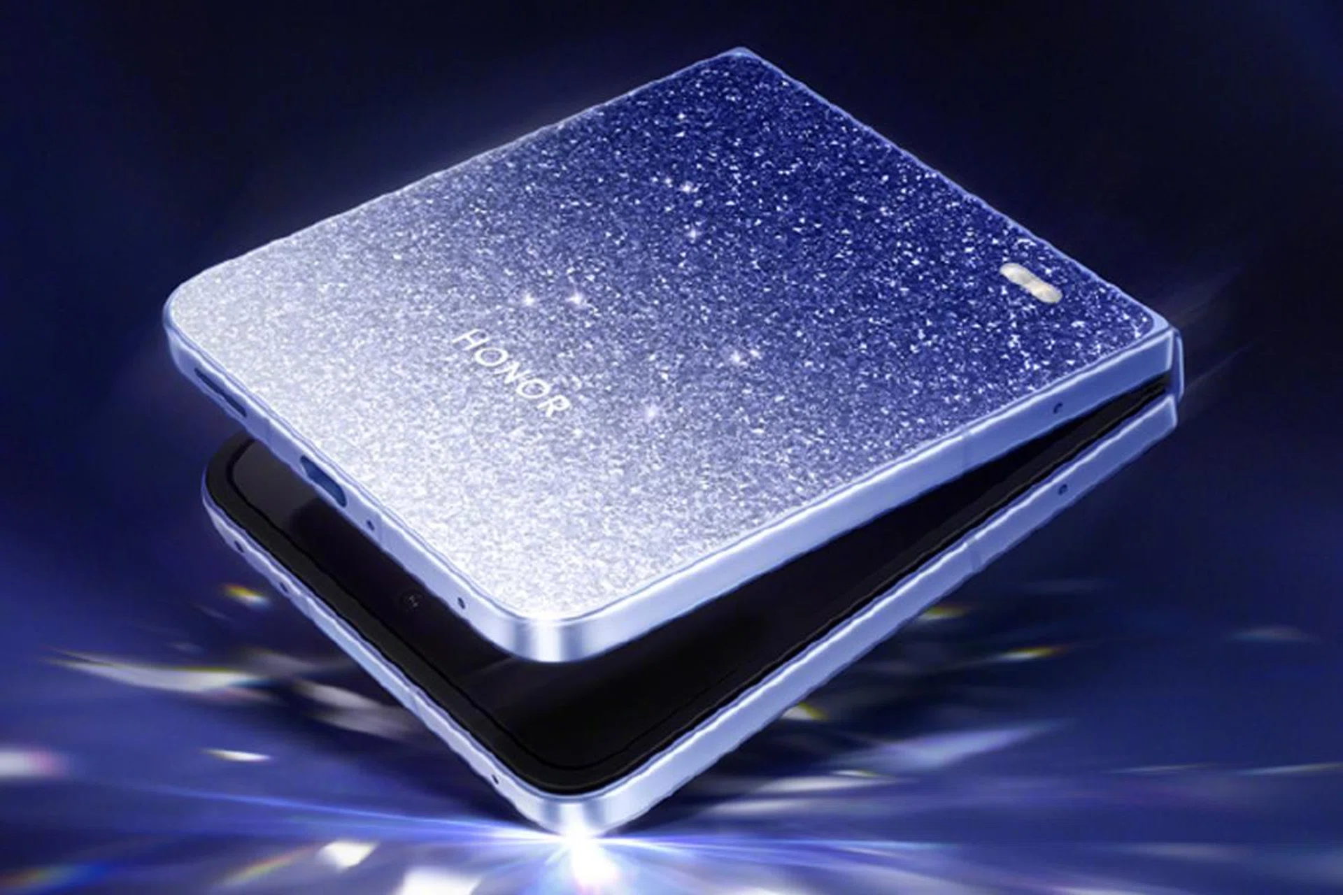 Honor’s 2025 clamshell flip-style phone.