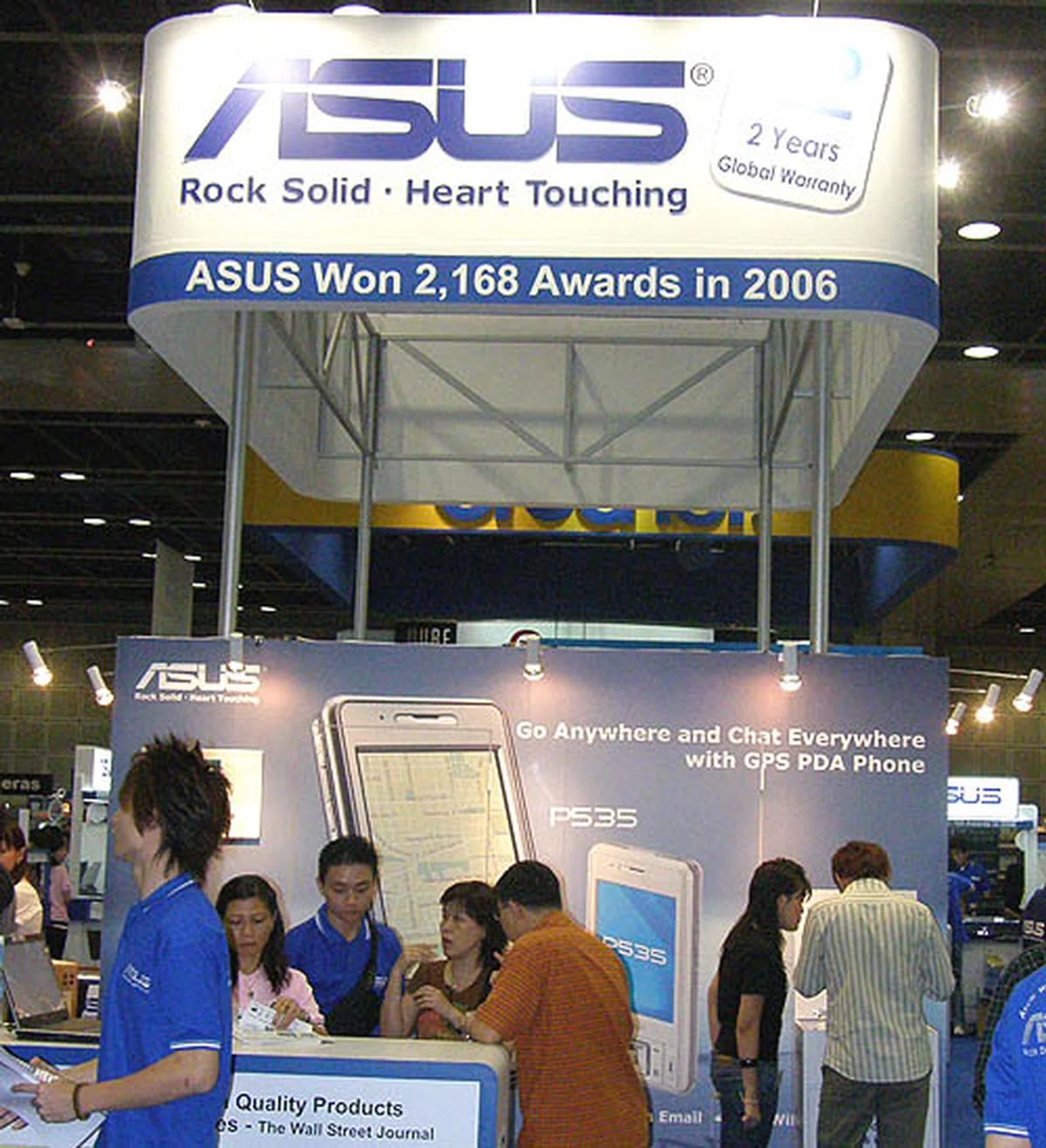  The familiar ASUS logo is prominently displayed at its large booth, where one can find plenty of notebooks and other consumer electronics. A piece of good news for shoppers - ASUS has a zero bright dot warranty policy for all notebooks purchased here at the show.  