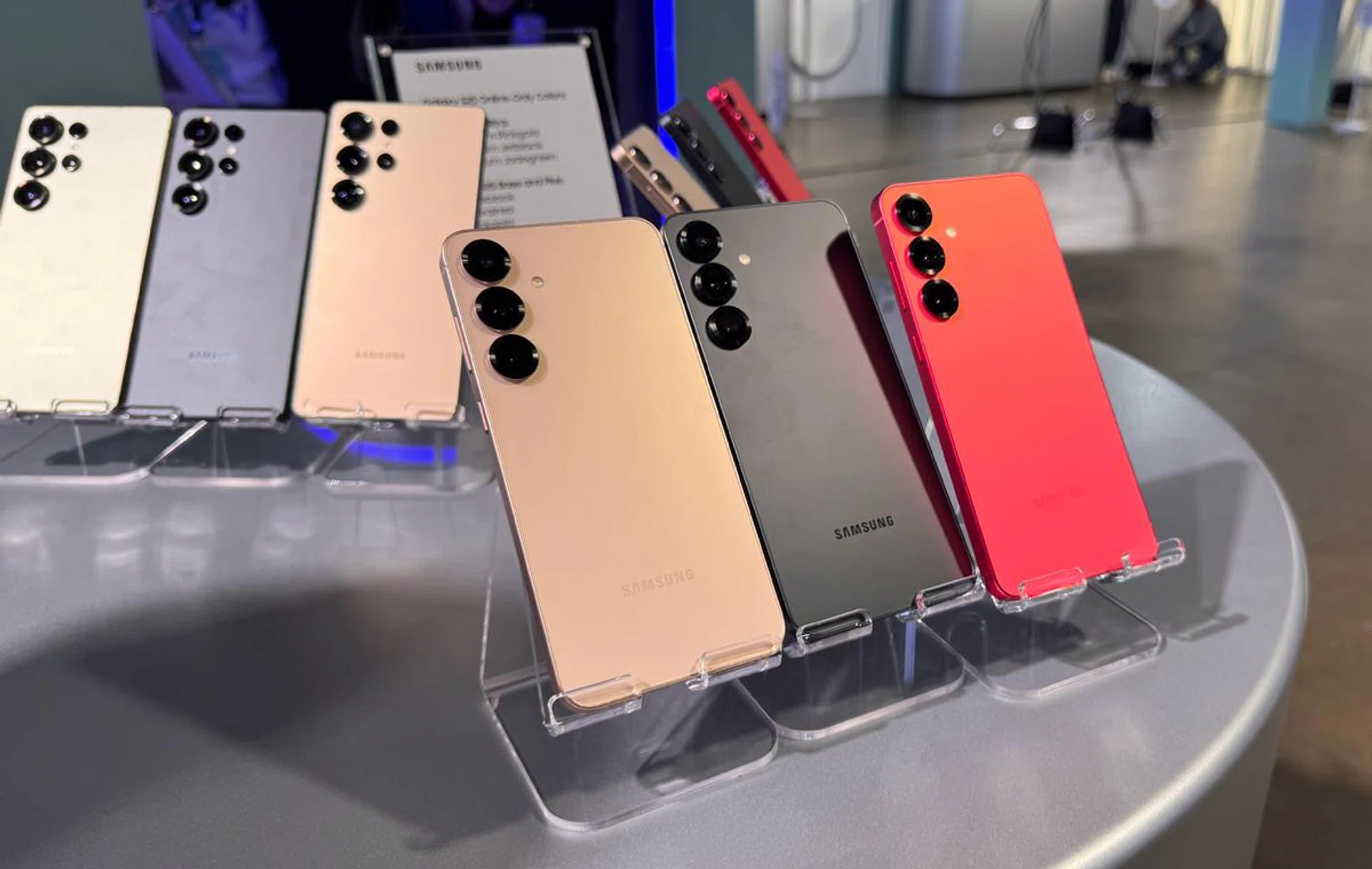 The Samsung S25 series. Photo: HWZ. 