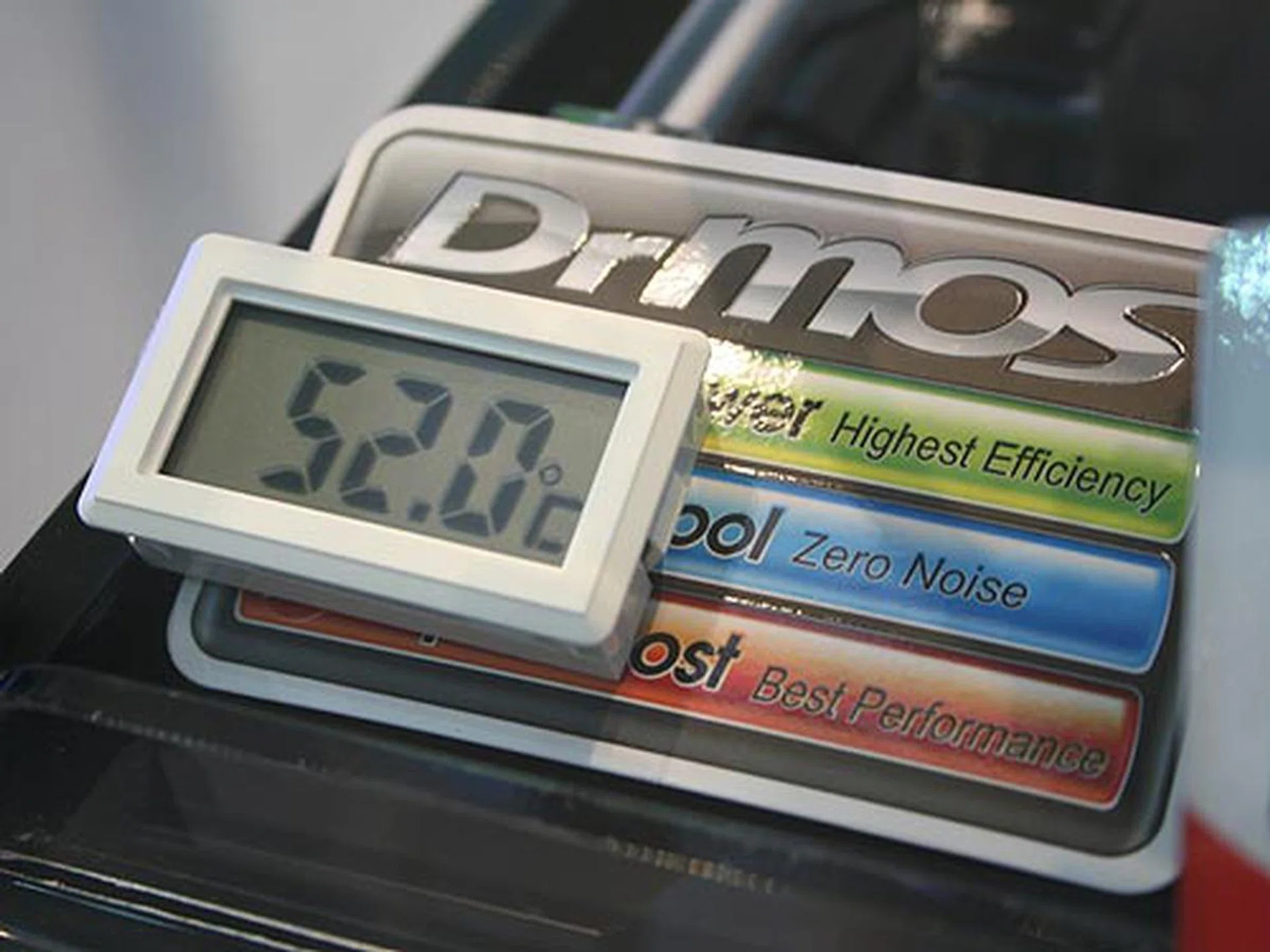  Temperature reading of the power transistors on MSI's motherboard.  
