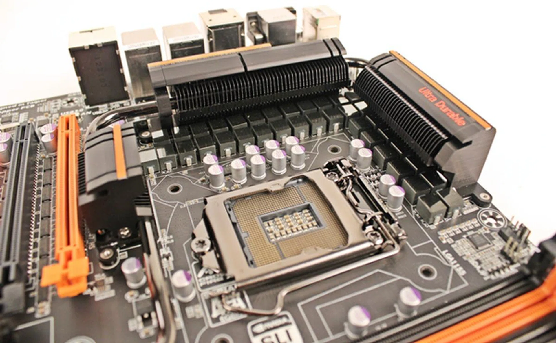 The new "Thin Fin" heatsinks that are touted to provide better cooling due to their larger exposed surface area.