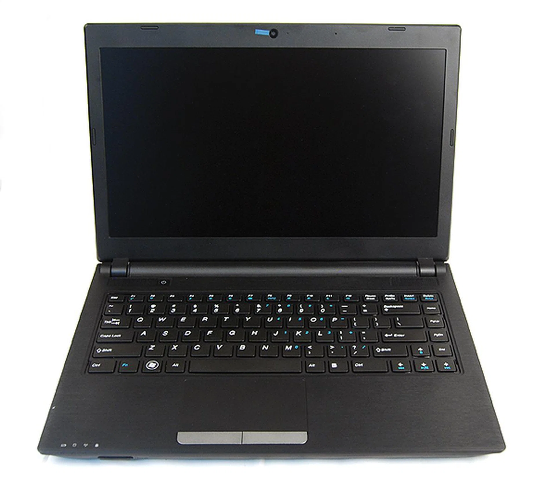 The AMD Kabini reference notebook has a nondescript design, which is typical of reference units.