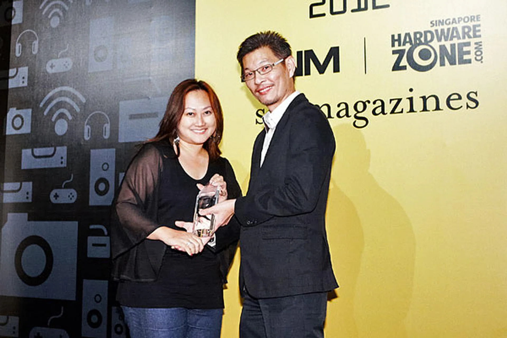 Panasonic was the winner of the Editor Choice awards for Best 3D Plasma TV, and Best DV Camcorder. On stage was Ms. Evelyn Wee, Manager, Marketing Communications, Panasonic Consumer Marketing Asia Pacific.