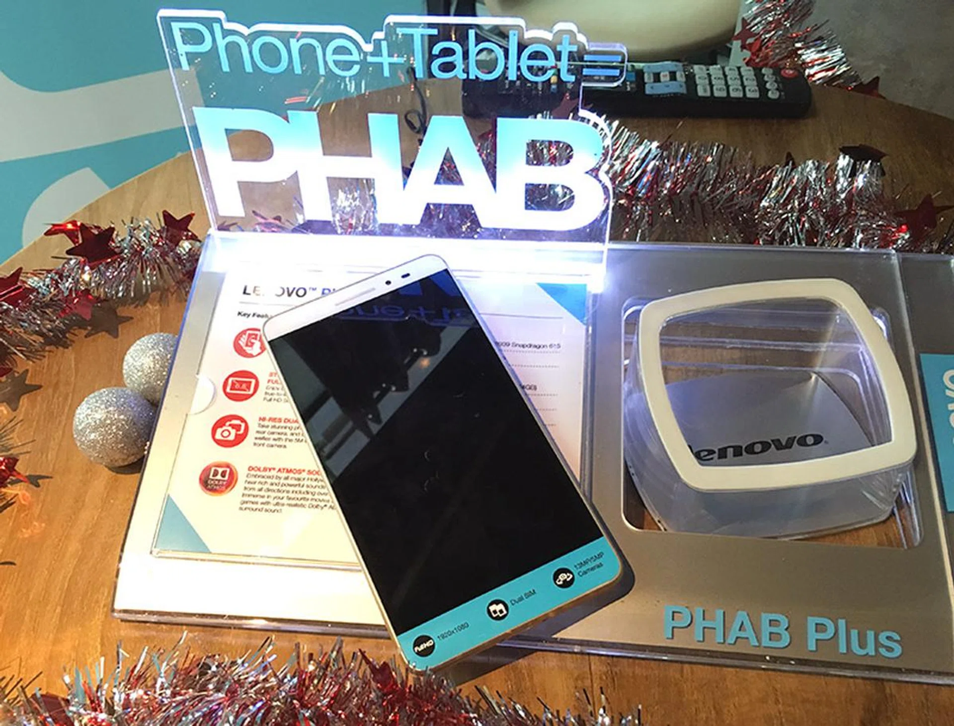 At 6.8-inches large, the Lenovo Phab Plus pushes the boundaries of what it means to be a phablet.