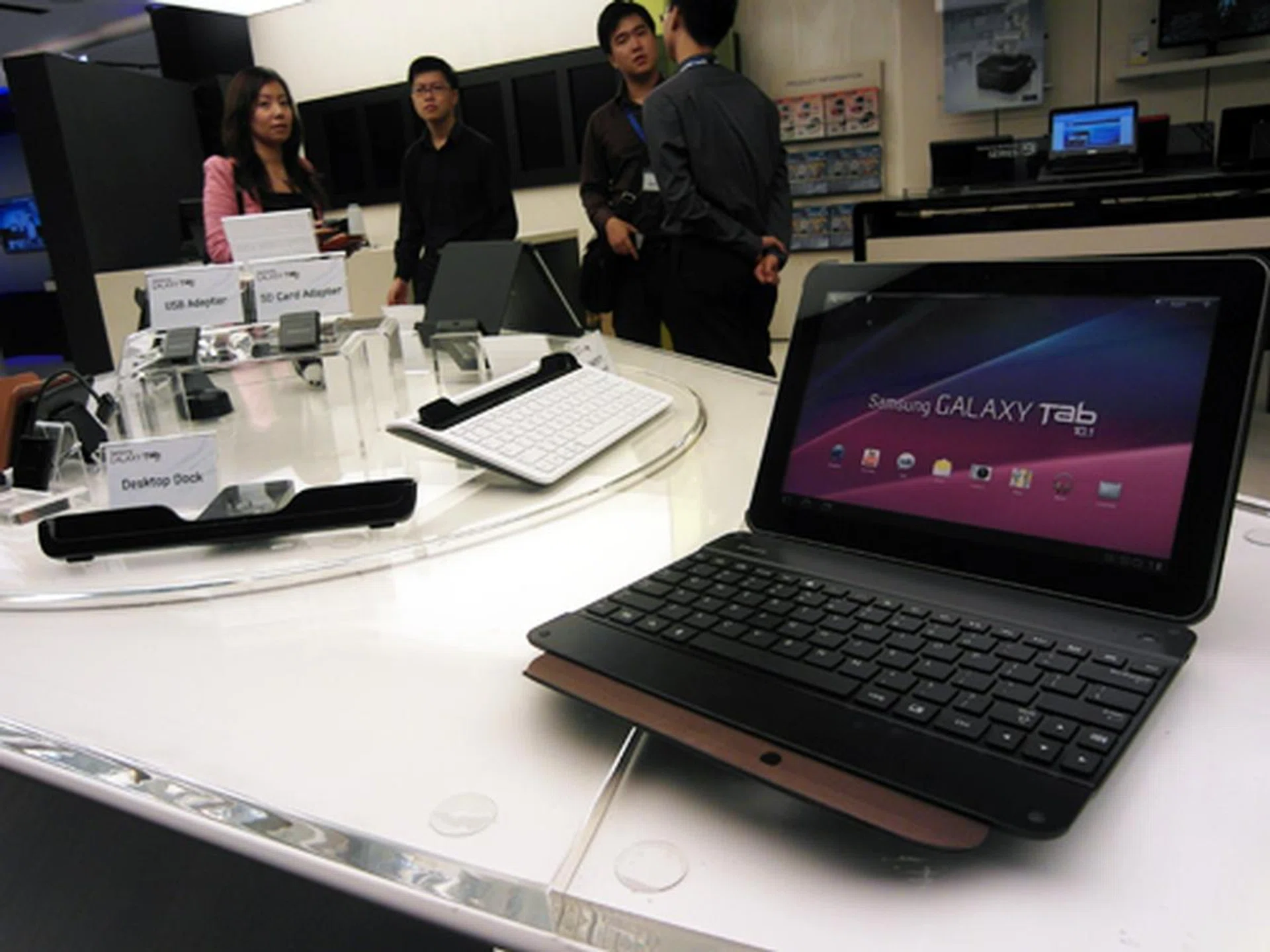 Some compatible accessories for the upcoming Galaxy Tab 10.1 were seen displayed at the Samsung flagship store at Vivocity.