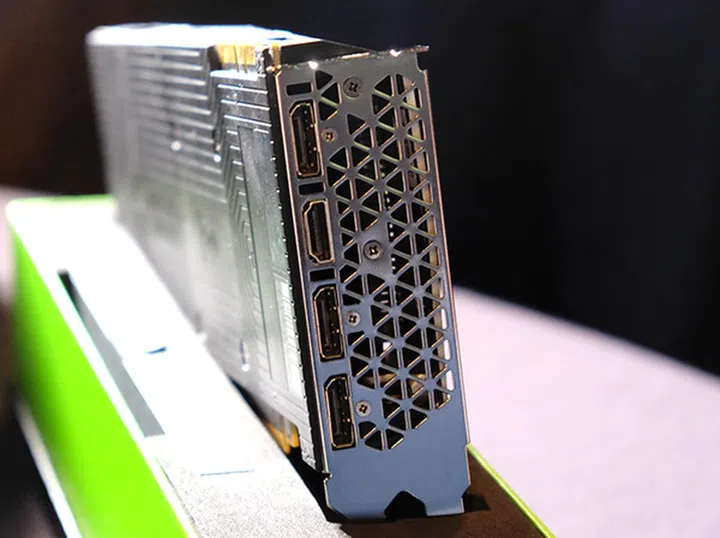 The new card comes with three DisplayPort 1.4 ports and a single HDMI 2.0b port. No dual-link DVI, sorry.