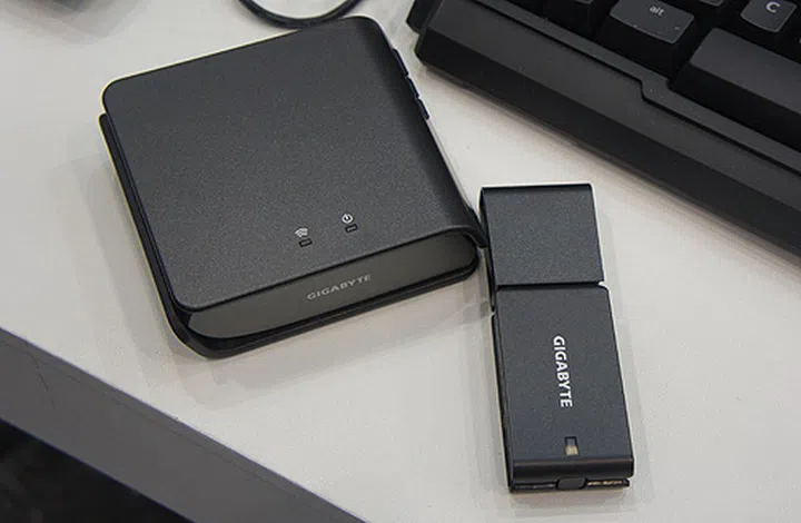The Gigabyte SkyVision WS100.