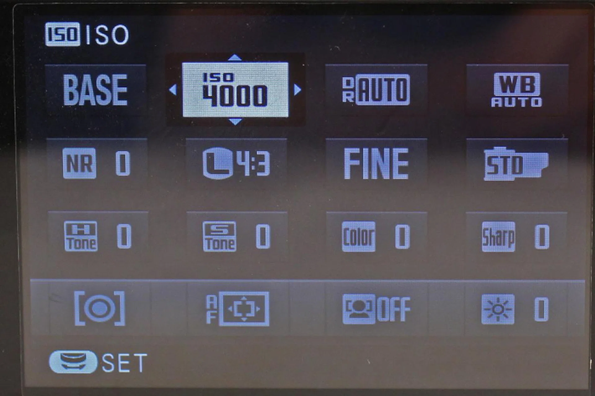 Quick menu settings ensure you won't have to go digging in the main menu.