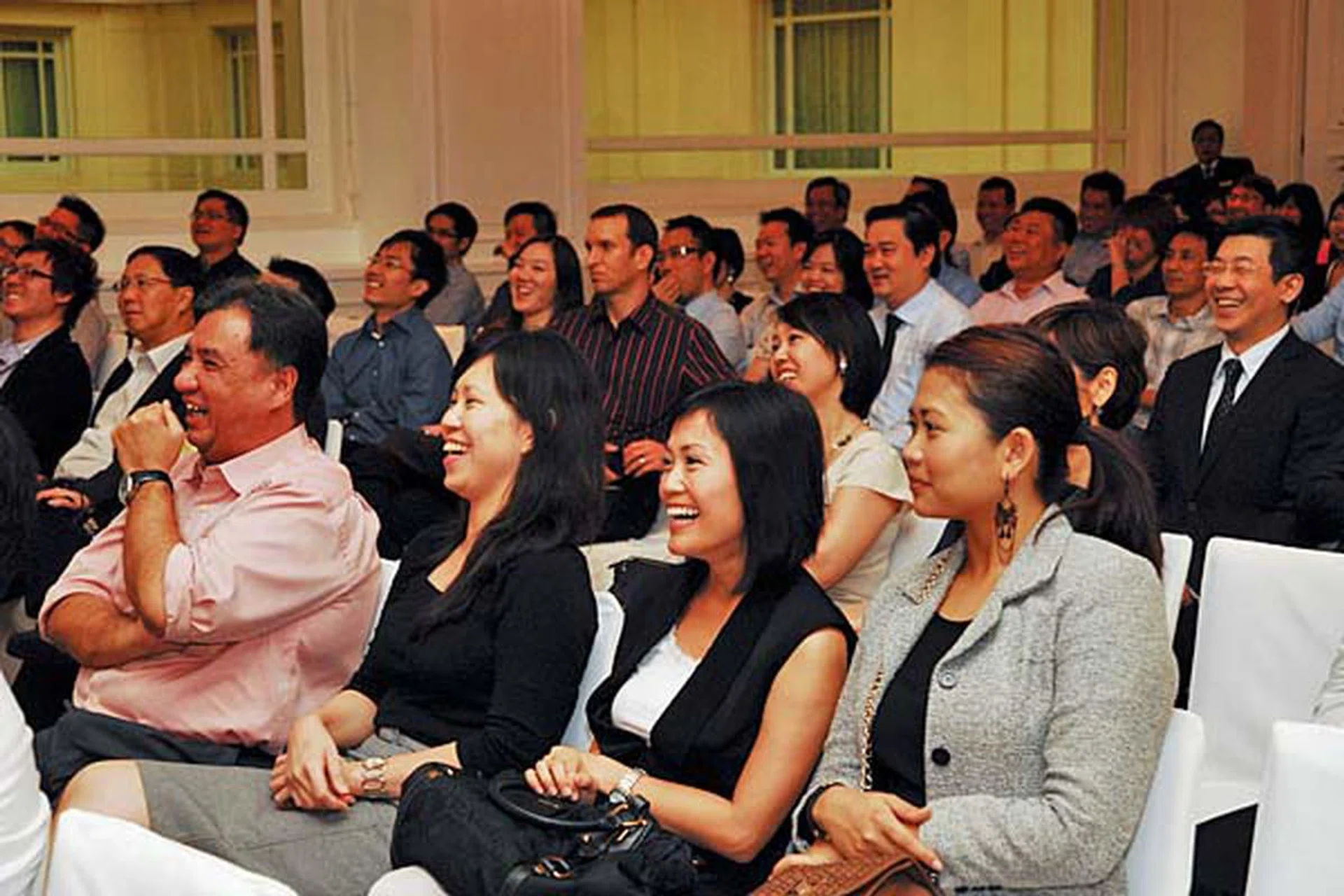 Was it something that Oli or Jimmy just said? Actually, the crowd was very much tickled by the video that we made. Do check it out in the Part 1 of our Editor's Choice article if you've not done so.