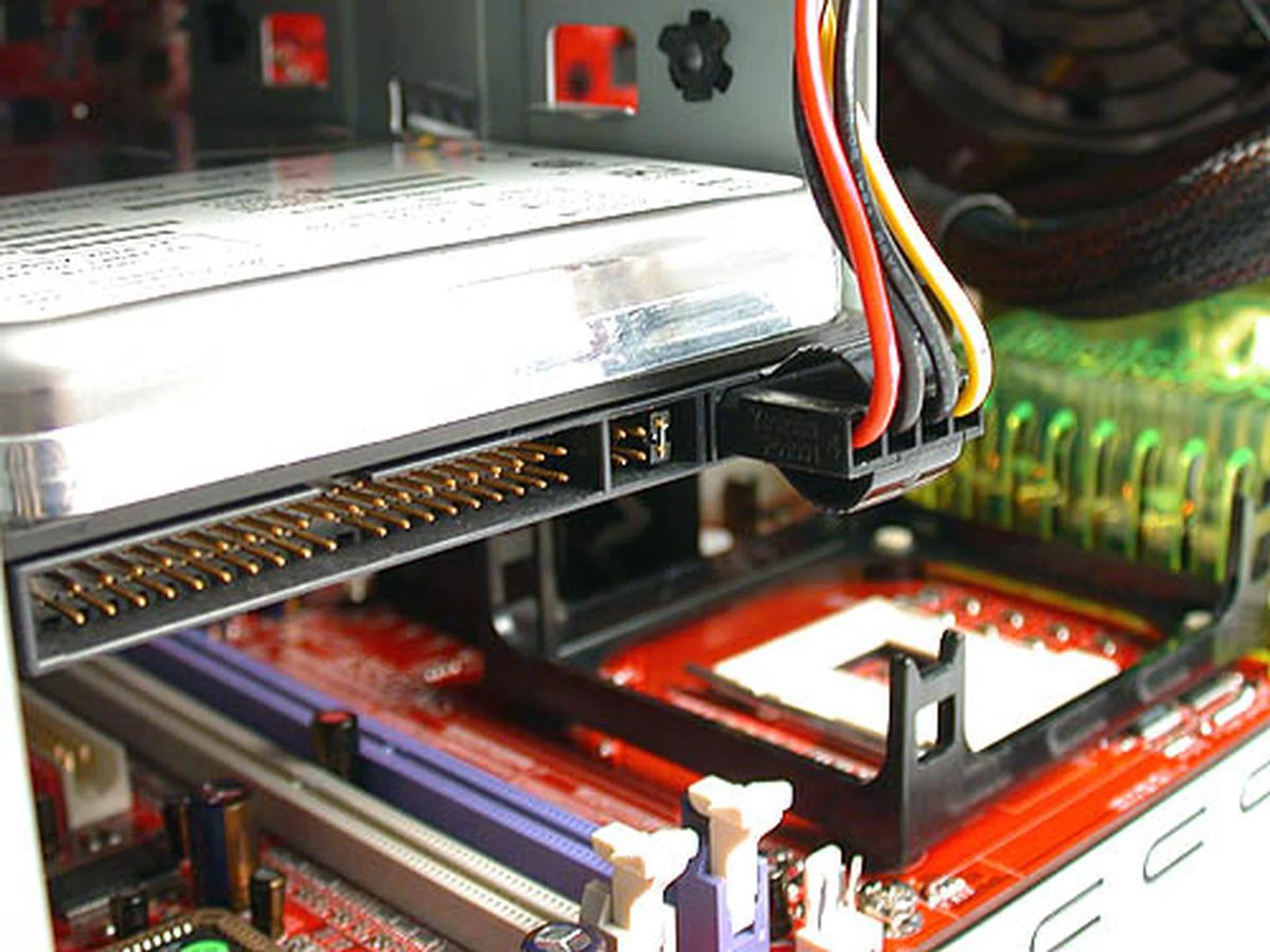 There's barely enough space to close the casing once you attach the necessary cables to the hard drive.
