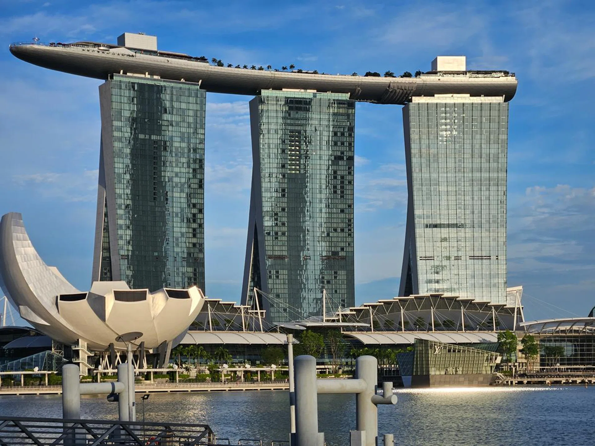 Samsung Galaxy S23+, 3x optical zoom.