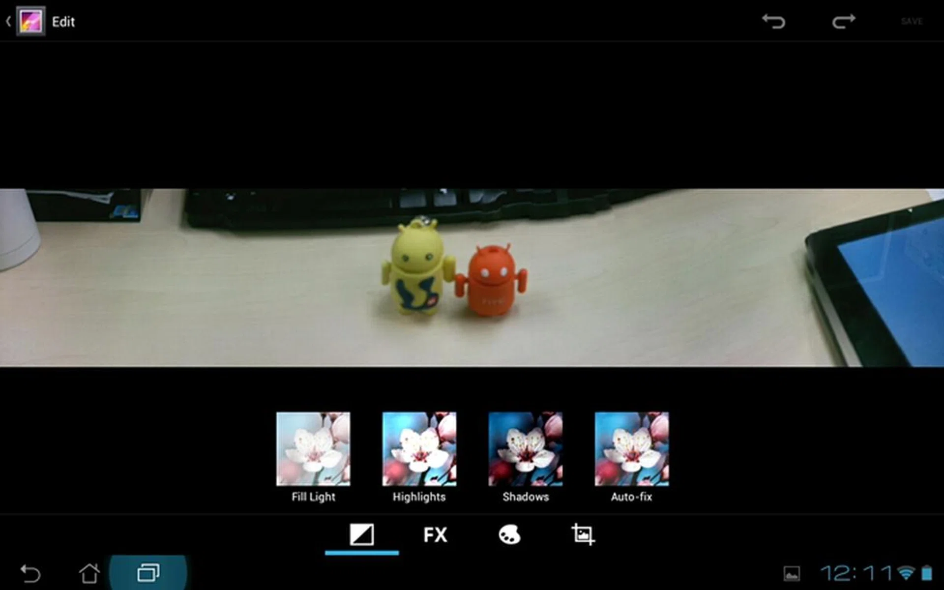 End results of panorama shots are mixed with the app having difficulty connecting the different frames together neatly.  The user also plays an important part - going too fast will result in a less than satisfactory shot as seen above. (notice the portion above the red Android robot)
