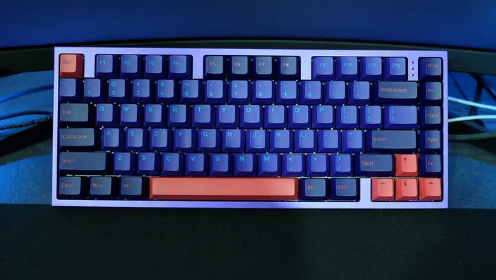 Did you know Dreamcore even has a line of peripherals to go along with their systems? Pictured here is the limited edition Hex.4B mechanical keyboard.