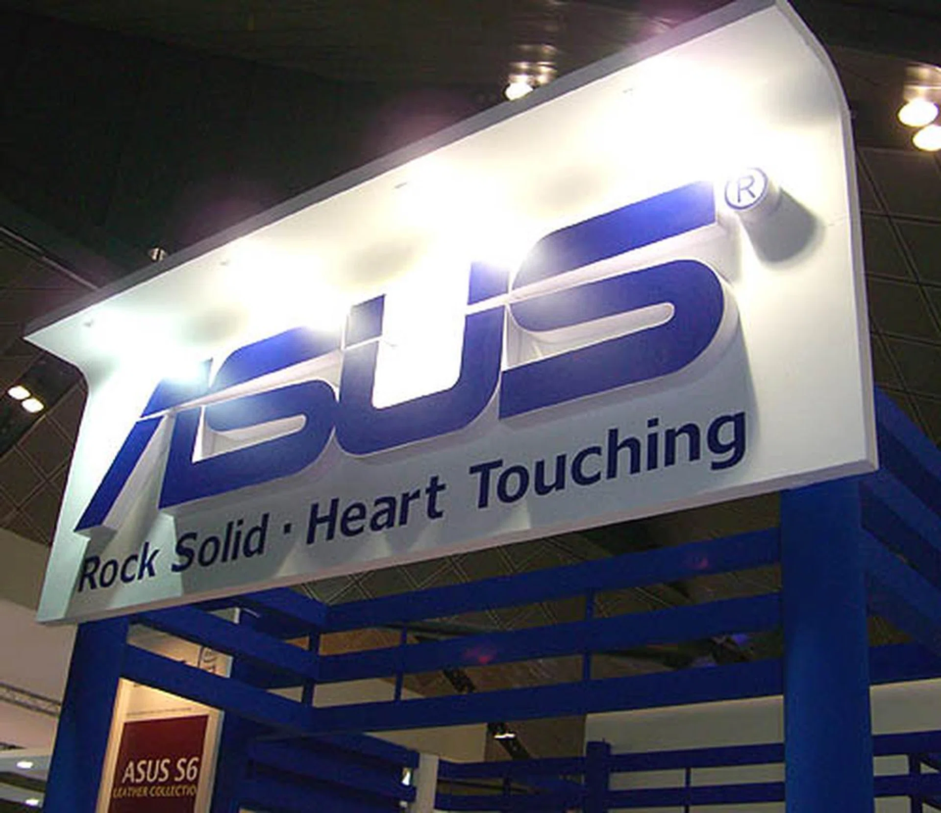As usual, ASUS has a considerable presence and with a motto like that, you can rest easy that your ASUS products will last the distance.