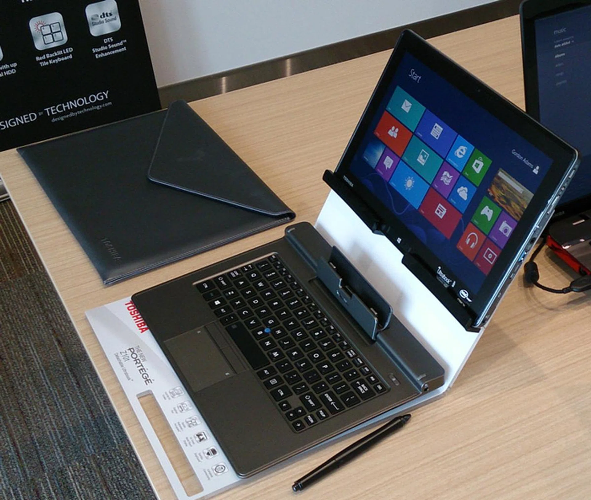 The 11.6-inch Toshiba Portege Z10t, is a hybrid Windows 8 Ultrabook that has the full suite of security features essential for an enterprise notebook, as well as a digitizer powered by Wacom technology. 