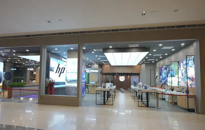 The store is located at Pavilion Bukit Jalil shopping mall. Image source: HP.