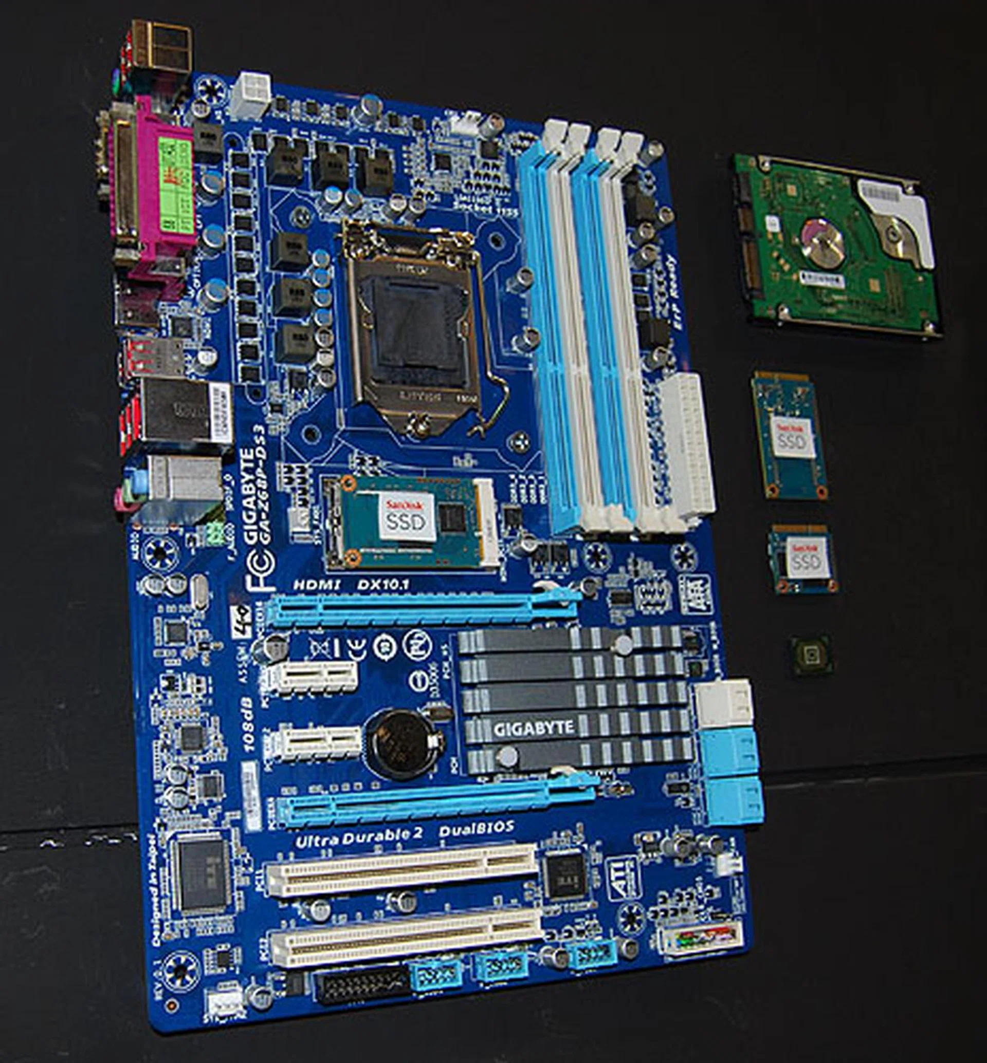 SanDisk's SSD solution is also found on this Gigabyte Z68 motherboard which ships with an SSD integrated onboard so that users can use it in conjunction with Intel's Smart Response Technology. 