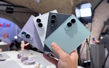 Samsung Galaxy Z Fold8 wide foldable