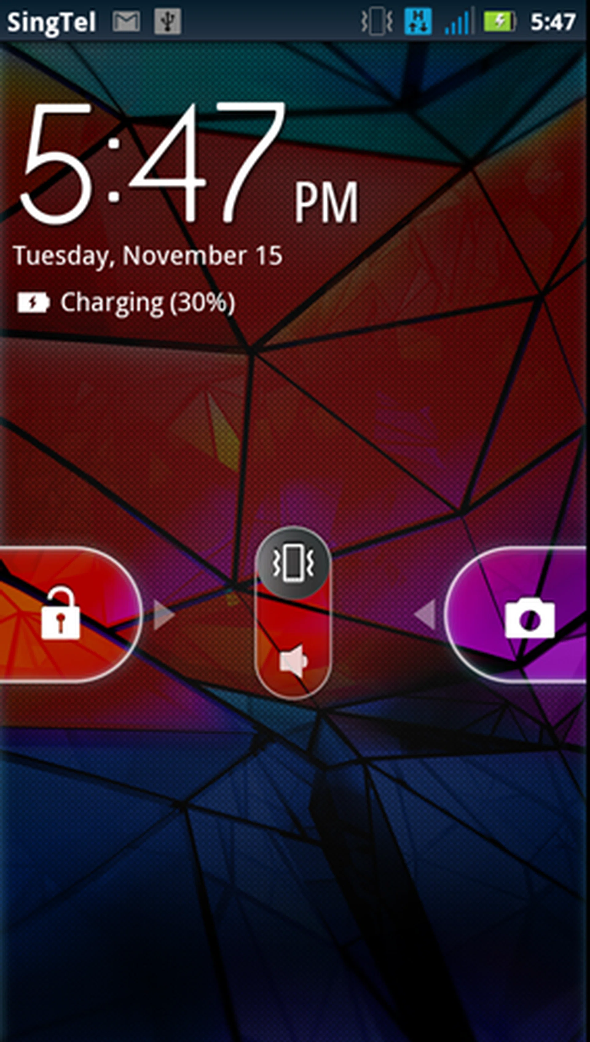 The new lock screen allows you to be directed to the camera function. Otherwise, you also can switch off any sound with a simple flip here.